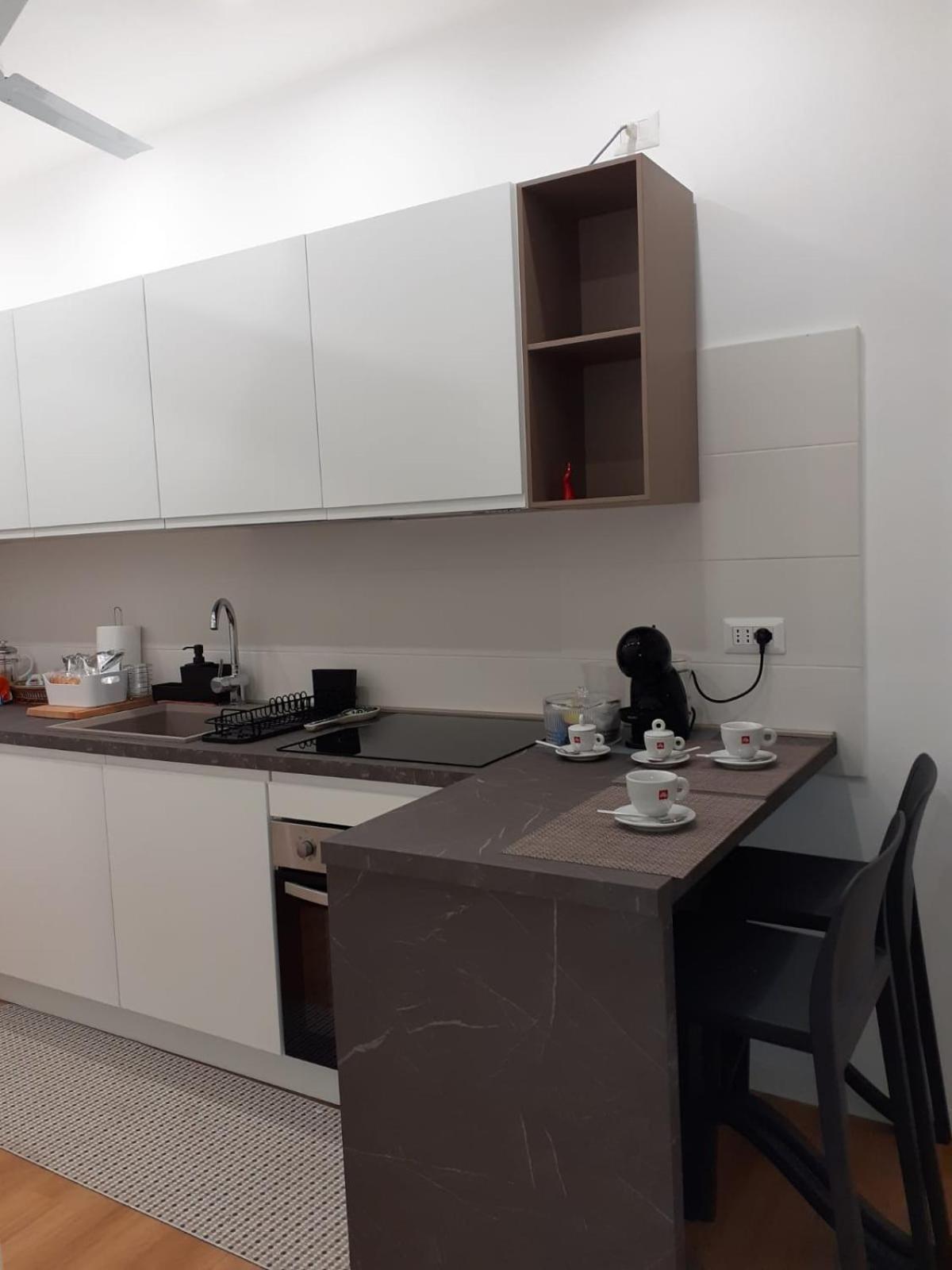 Apartment Housesea 21
